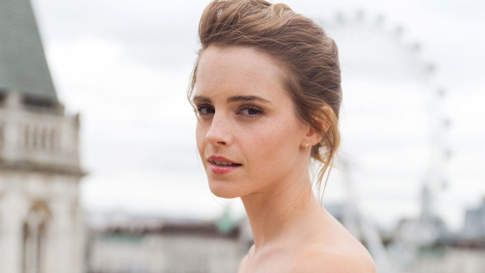 九游娱乐中心-摩纳哥前锋赢得球迷掌声，奉献华丽帽子戏法，摩纳哥队