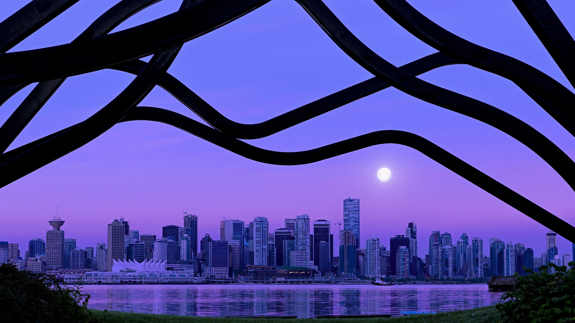 -“高新体育中心：羽毛球选手超常发挥，技术与力量的较量”