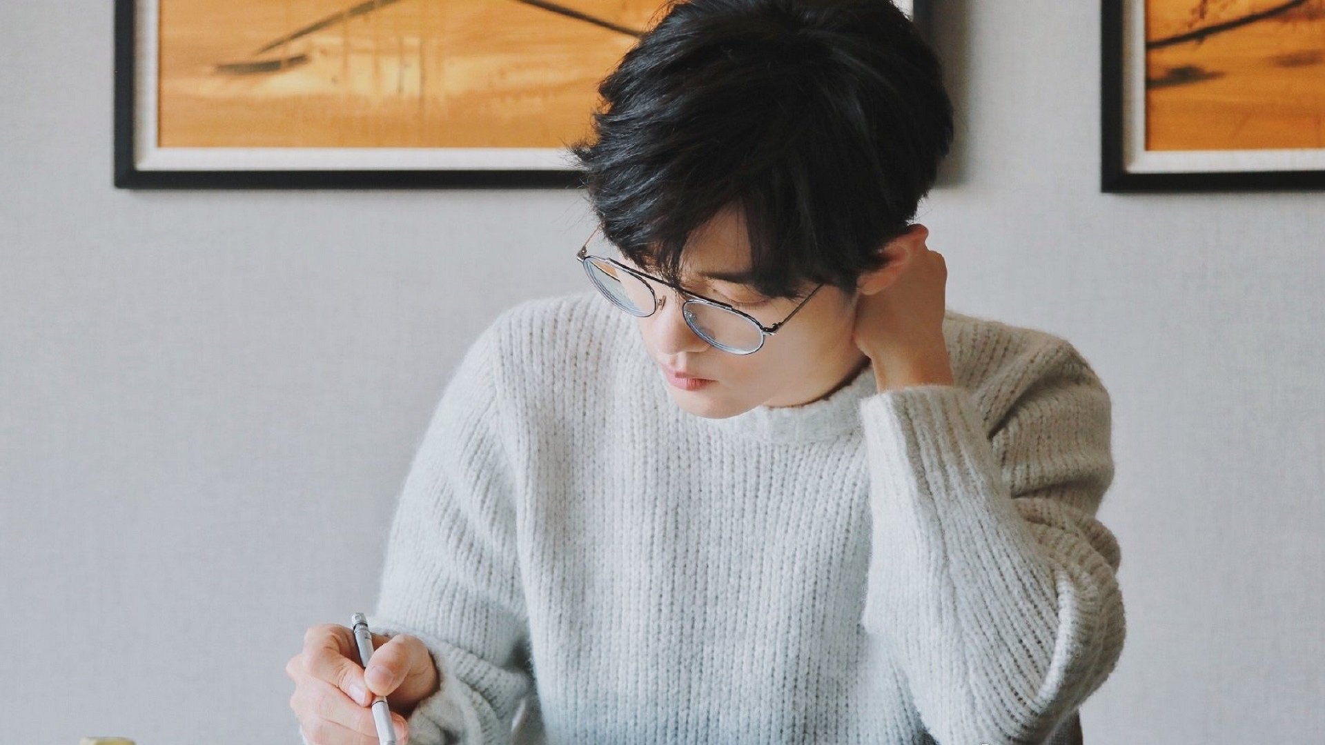 广东队内线组合发挥稳定成为防守屏障，广东队内线问题如何解决