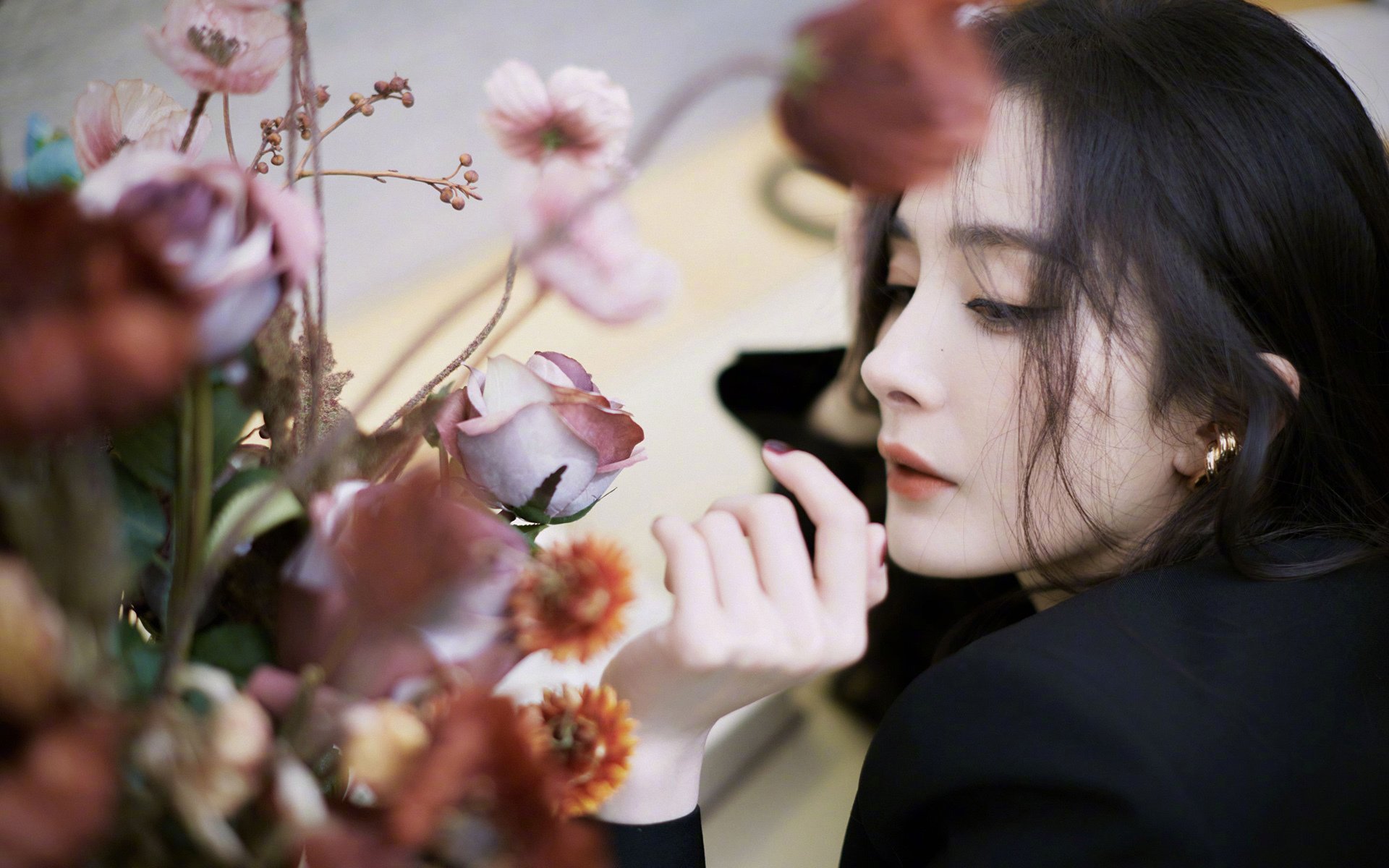 JIUYOU.COM-战队队员生日庆祝活动展现团队温情，战队队员生日庆祝活动展现团队温情的句子