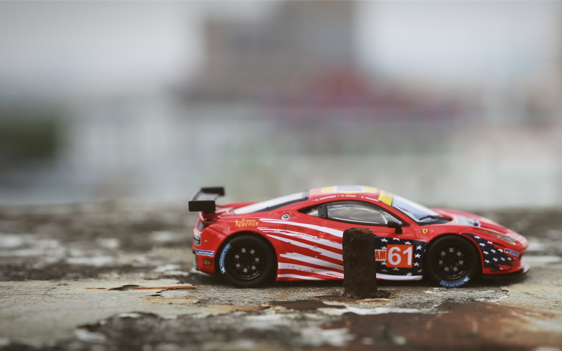 未来足球场馆将实现全场高清视频监控，确保赛事安全，足球场摄像头位置