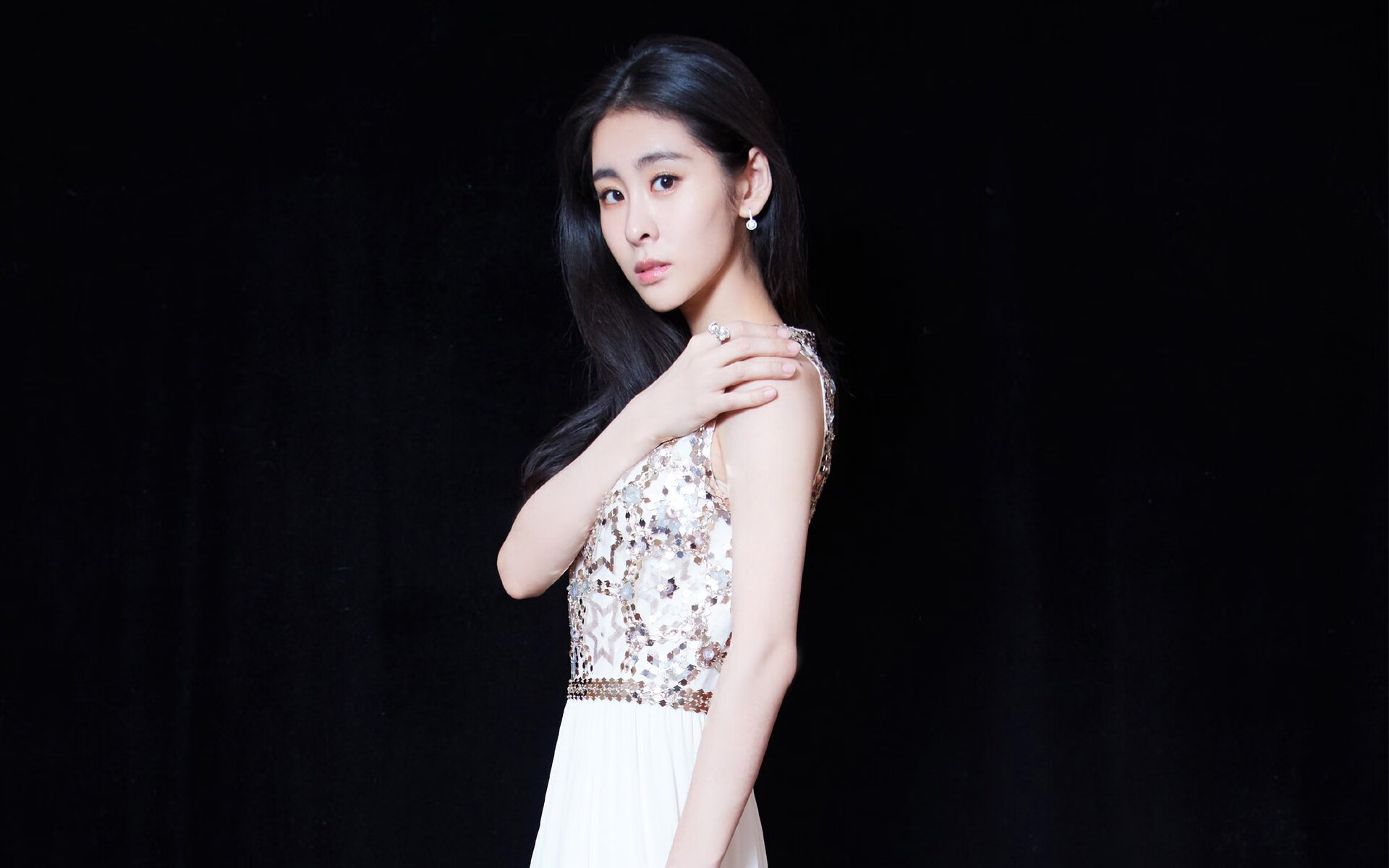 九游网页版官网-欧洲杯终极对决：战术布局中的精彩点睛，欧洲杯绝配